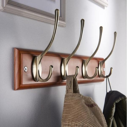 Hookrail - Oak w/ A/Brass Vic H&C 4 FSC100%