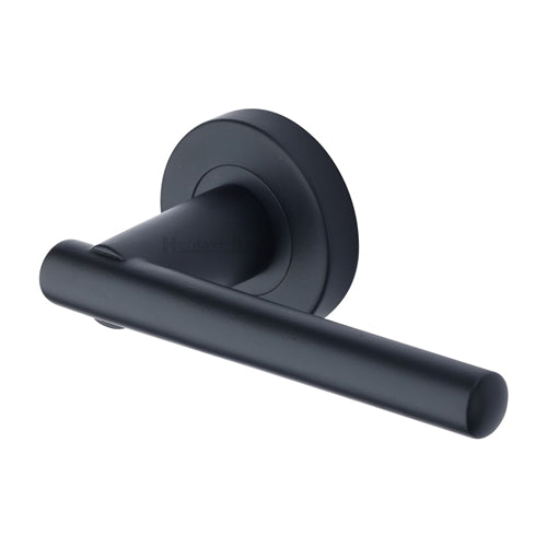 Challenger Door Handle on Round Rose