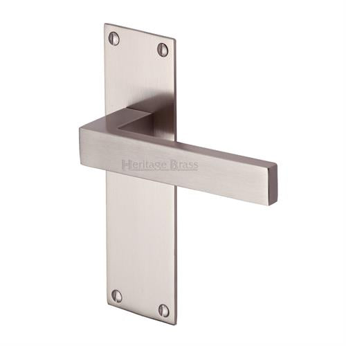 Metro Door Handle on Plate (Lever Latch)